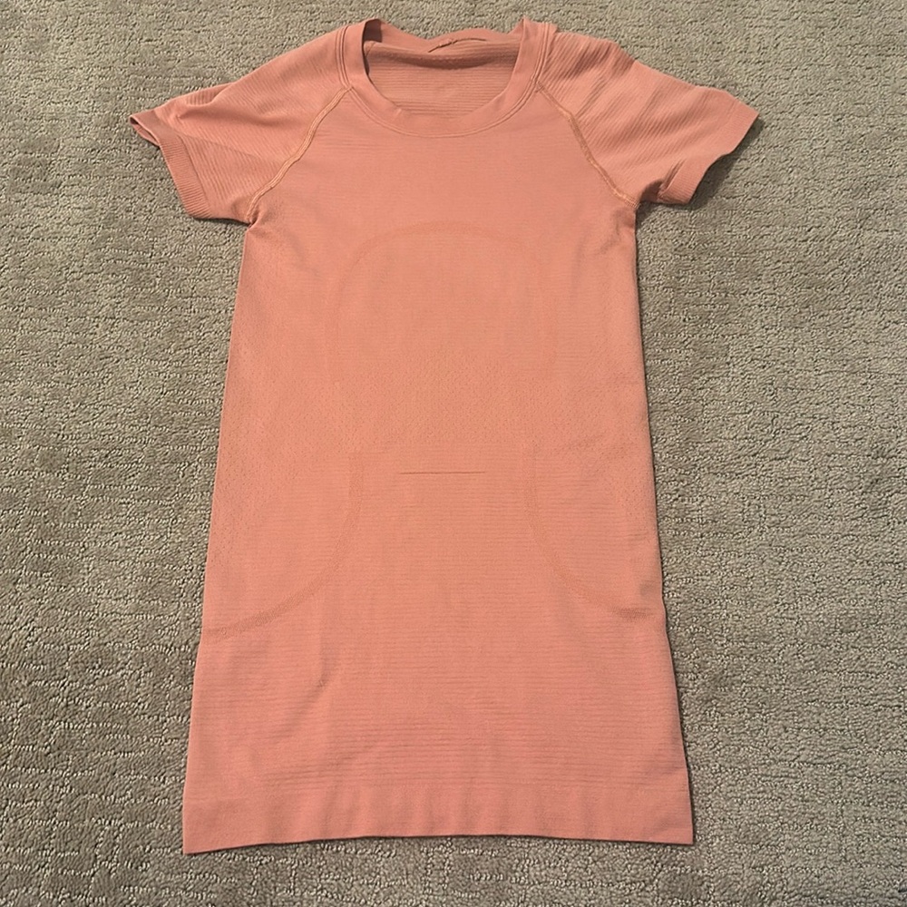 Lululemon swiftly tech